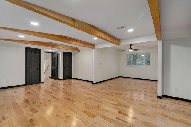 2145 E Shady Glen Drive, Springfield, MO 65804