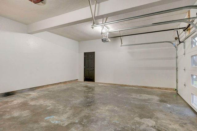 2145 E Shady Glen Drive, Springfield, MO 65804