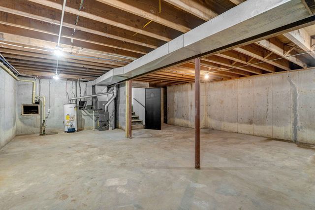 2145 E Shady Glen Drive, Springfield, MO 65804