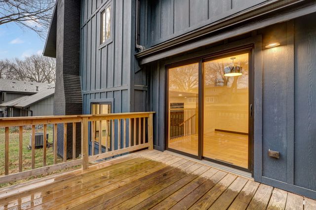 2145 E Shady Glen Drive, Springfield, MO 65804