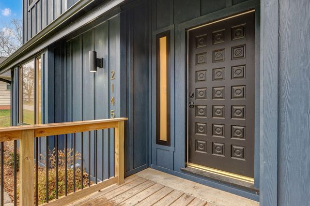 2145 E Shady Glen Drive, Springfield, MO 65804