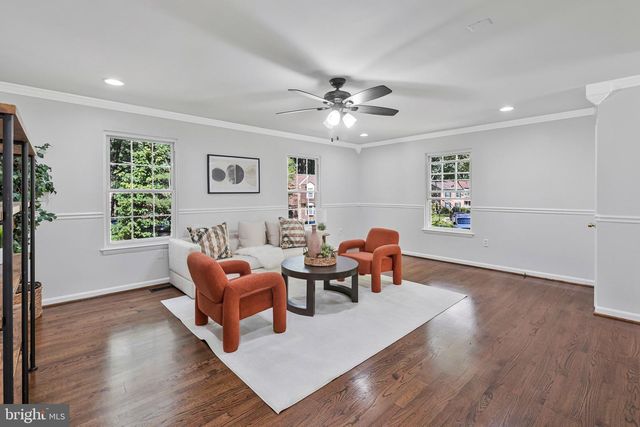 6401 OLD SCOTTS CT, Springfield, VA 22152