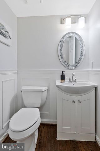 6401 OLD SCOTTS CT, Springfield, VA 22152