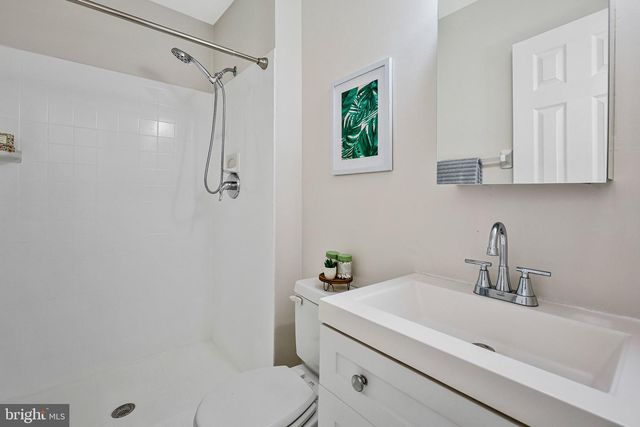 6401 OLD SCOTTS CT, Springfield, VA 22152