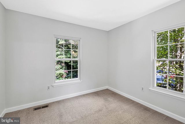 6401 OLD SCOTTS CT, Springfield, VA 22152