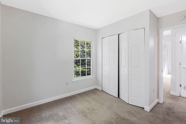 6401 OLD SCOTTS CT, Springfield, VA 22152