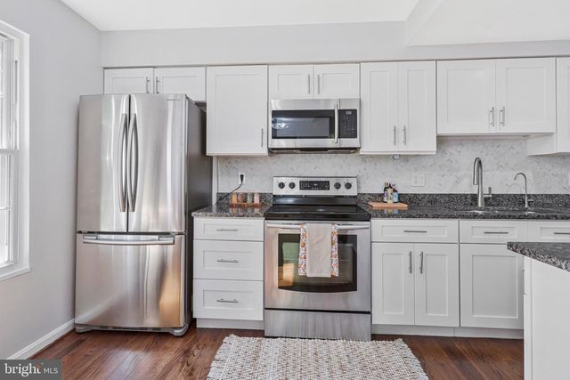 6401 OLD SCOTTS CT, Springfield, VA 22152