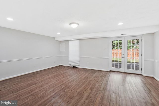 6401 OLD SCOTTS CT, Springfield, VA 22152