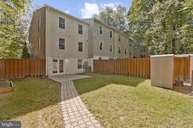 6401 OLD SCOTTS CT, Springfield, VA 22152