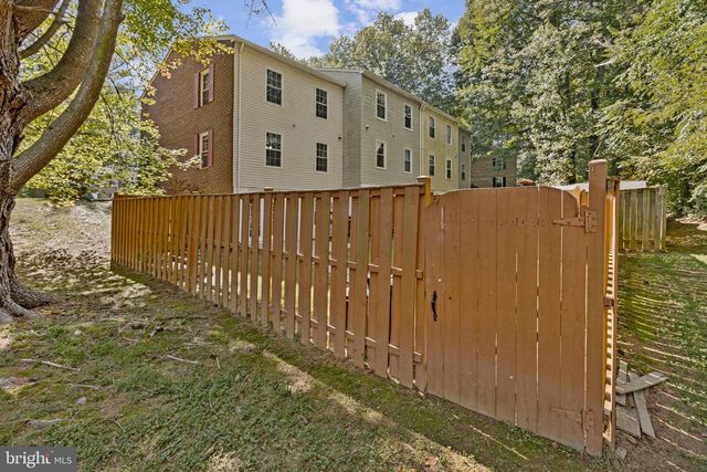 6401 OLD SCOTTS CT, Springfield, VA 22152