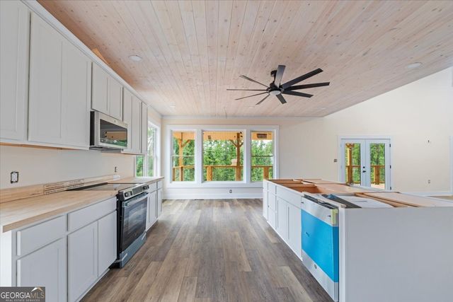 1378 Hopewell Road, Forsyth, GA 31029