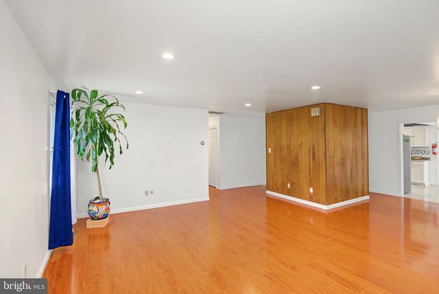 119 COUNTRY CLUB RD, Willingboro, NJ 08046