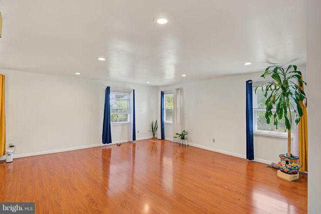 119 COUNTRY CLUB RD, Willingboro, NJ 08046