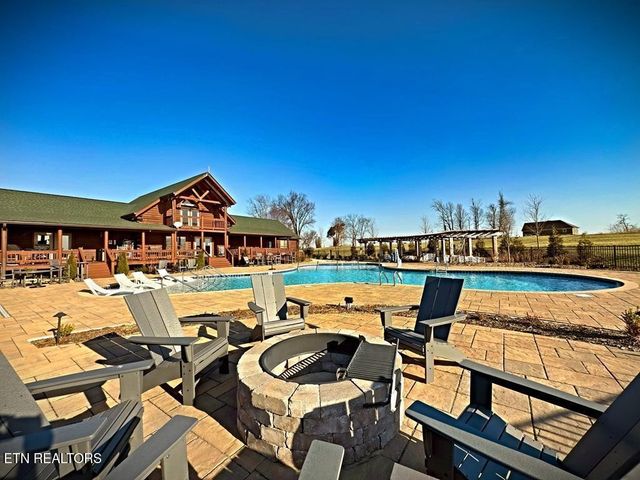 82 Mallard rd, Hilham, TN 38568