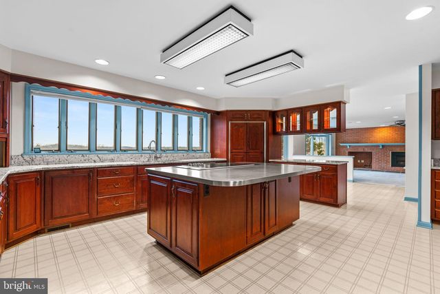 6005 TEN OAKS RD, Clarksville, MD 21029