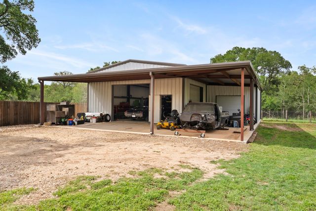 2802 Robin RD, Manchaca, TX 78652