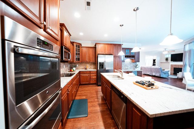 1143 Little Bear Place, Lewis Center, OH 43035