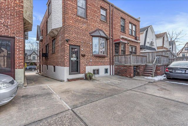 2724 166th Street, Flushing, NY 11358
