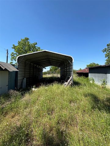 3675 Fm 85, Ennis, TX 75119