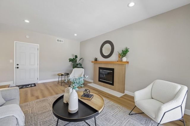 5933 Dunn Avenue, San Jose, CA 95123