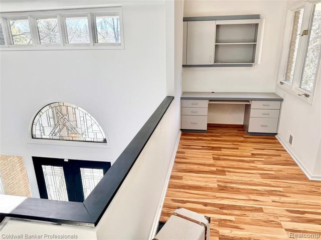 4692 W Wickford, Bloomfield Hills, MI 48302