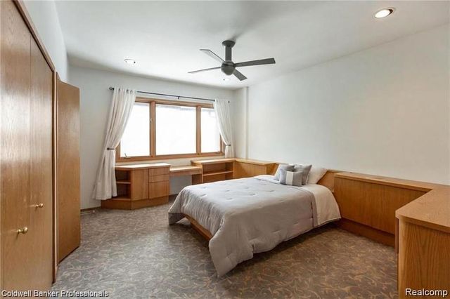 4692 W Wickford, Bloomfield Hills, MI 48302