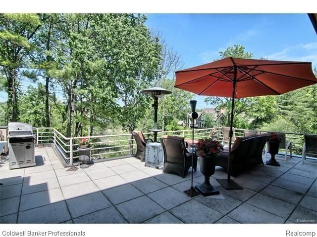 4692 W Wickford, Bloomfield Hills, MI 48302