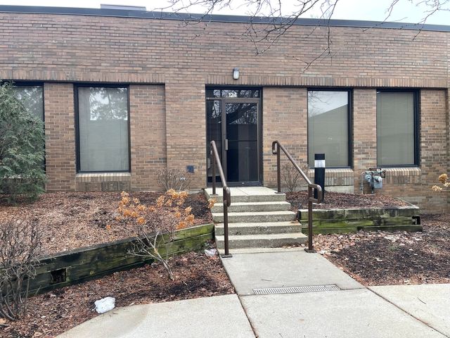 4260 Westbrook Drive 124, Aurora, IL 60504