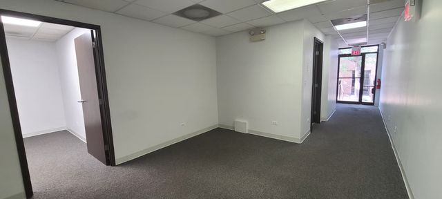 4260 Westbrook Drive 124, Aurora, IL 60504