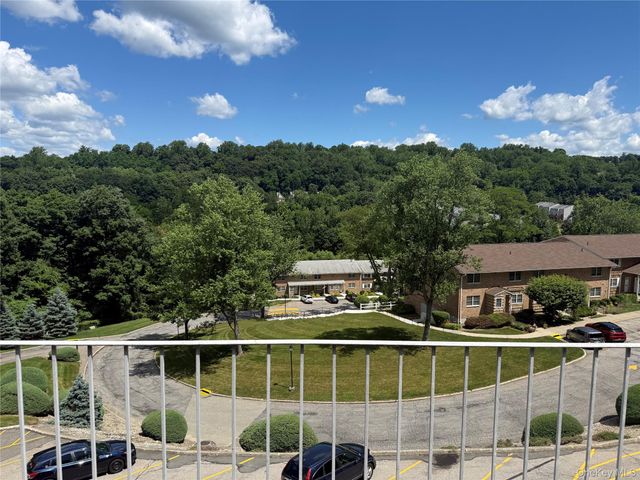 1840 Crompond Road 7D4, Peekskill, NY 10566