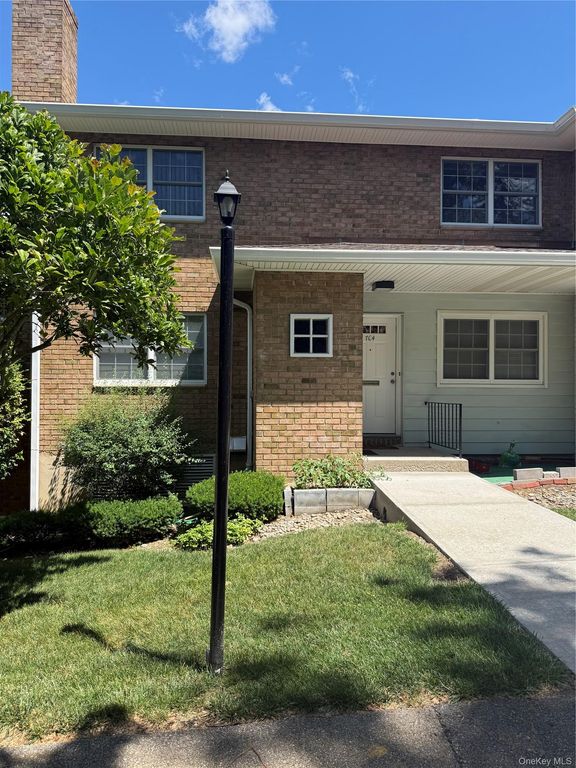 1840 Crompond Road 7D4, Peekskill, NY 10566
