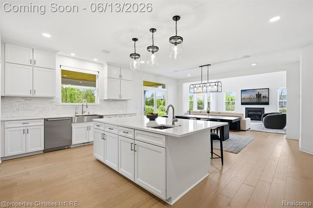 51350 Stone Meadow Court, Northville, MI 48167