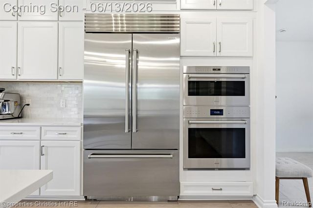 51350 Stone Meadow Court, Northville, MI 48167