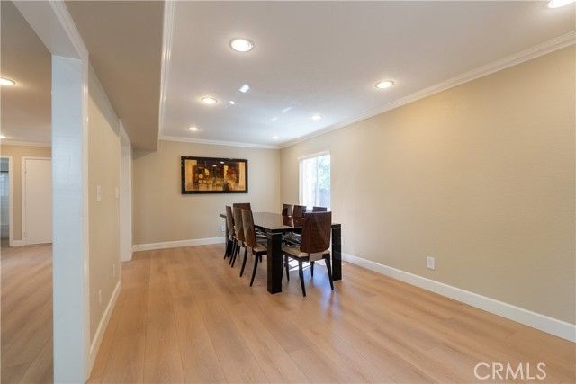 9155 Cedros 8, Panorama City (los Angeles), CA 91402