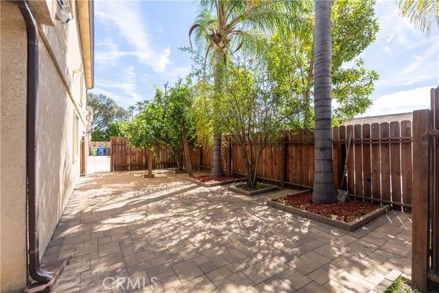 9155 Cedros 8, Panorama City (los Angeles), CA 91402