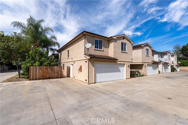 9155 Cedros 8, Panorama City (los Angeles), CA 91402