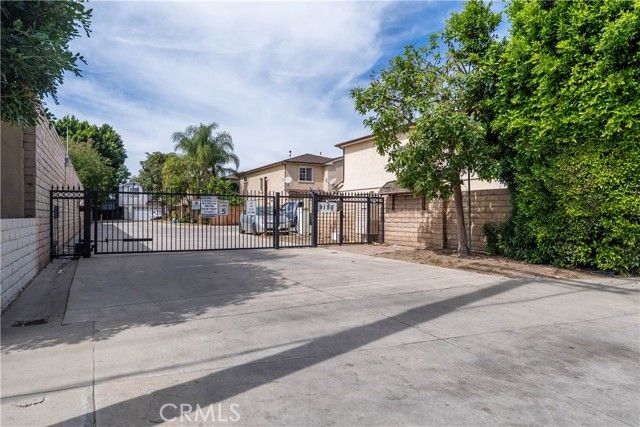 9155 Cedros 8, Panorama City (los Angeles), CA 91402