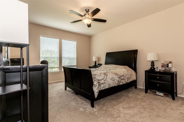 318 Hyltin ST, Hutto, TX 78634