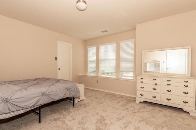 318 Hyltin ST, Hutto, TX 78634