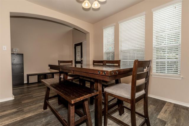 318 Hyltin ST, Hutto, TX 78634