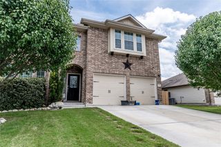 318 Hyltin ST, Hutto, TX 78634