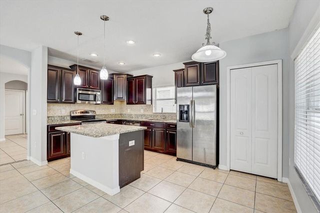 10524 WHITE PEACOCK PLACE, Riverview, FL 33578