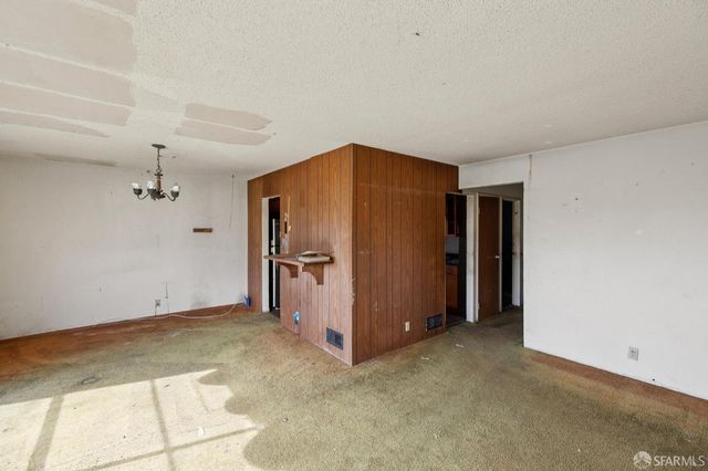 60 Rockford Avenue, Daly City, CA 94015