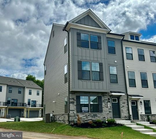 237 MONROE AVE, Frederick, MD 21701