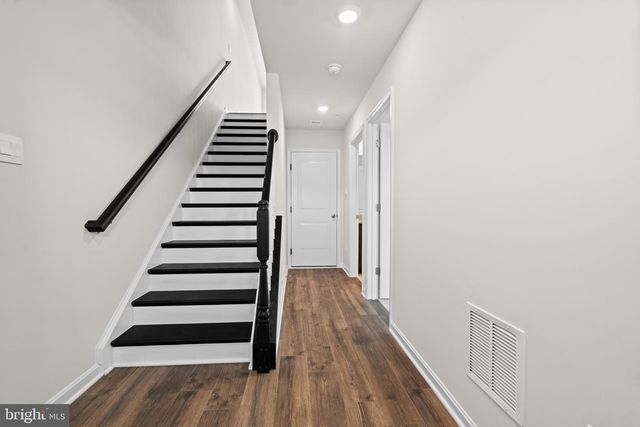 237 MONROE AVE, Frederick, MD 21701