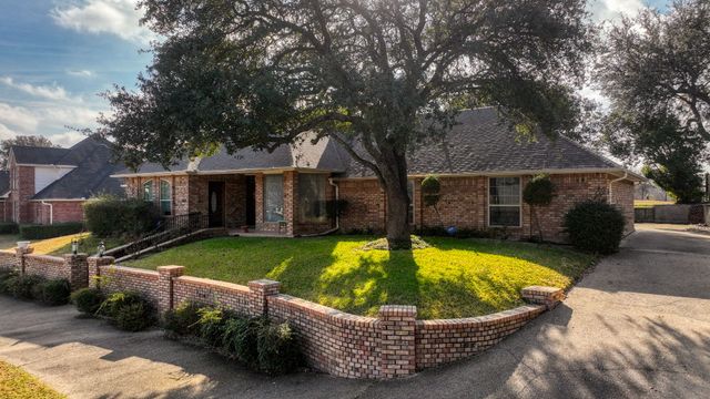 11705 Wind Creek Court, Fort Worth, TX 76008