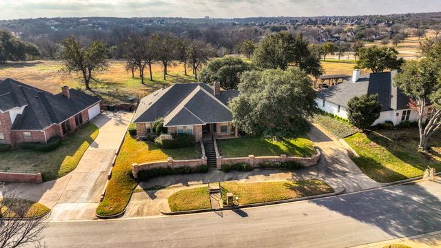 11705 Wind Creek Court, Fort Worth, TX 76008