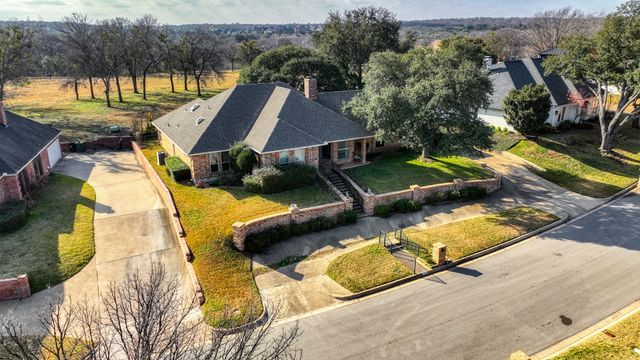 11705 Wind Creek Court, Fort Worth, TX 76008