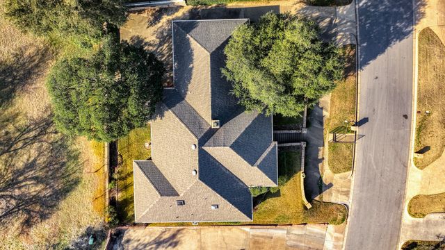 11705 Wind Creek Court, Fort Worth, TX 76008