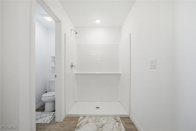 1910 NW 27th PL, Cape Coral, FL 33993